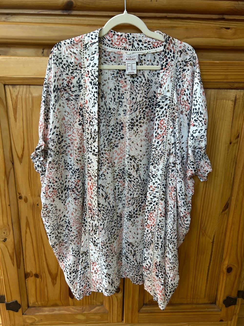 Ariat Swee Spring Kimono Wrap Leopard Print Smocked Sleeve Hem M-L